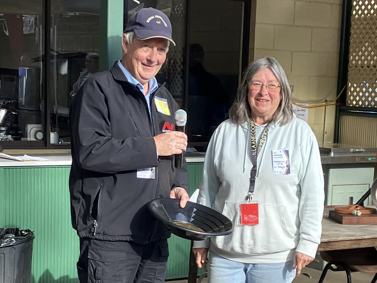 Ray Swinnerton with the Jim Stewart Memorial Award